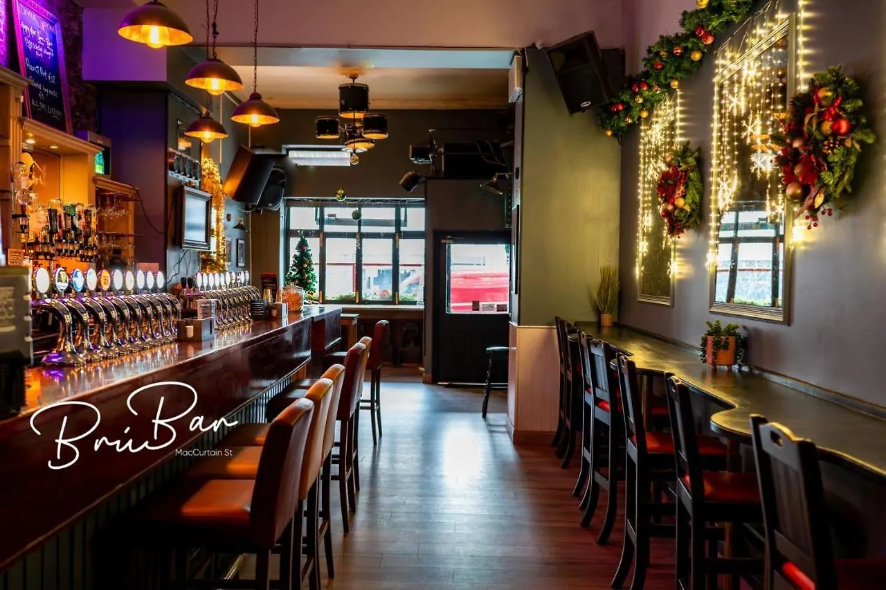 Bru Bar & Hostel Cork